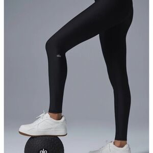 Alo Black Leggings